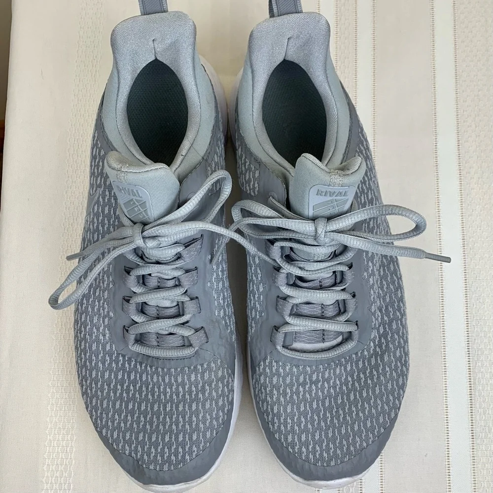 Nike womens Rival Light Gray Sneaker, Size 10 - Picture 5 of 10
